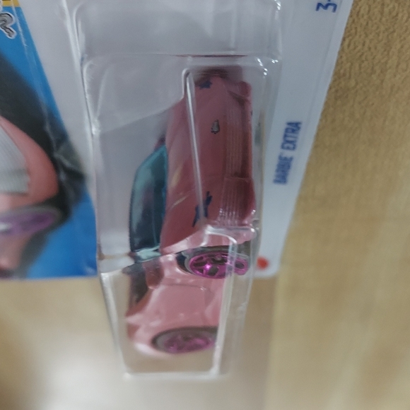 Hot Wheels Barbie Extra - Picture 8 of 8